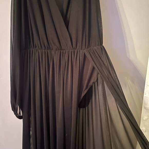 Fashion Nova. Mesh Maxi Dress - Picture 4 of 4